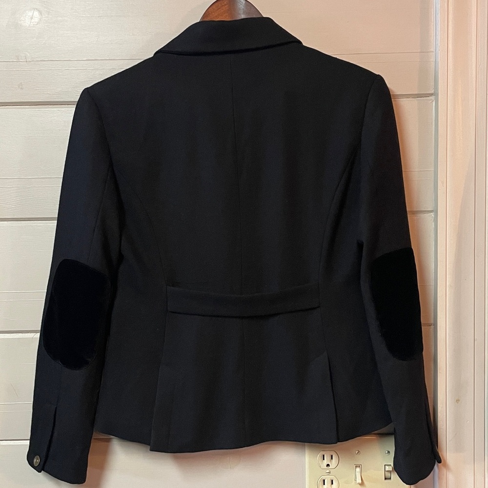 Sundance Rosette Highland Black Wool Blend Button Up
Elbow Patch Blazer Size 4. - Picture 7 of 11